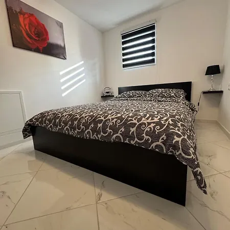 Modern Bentbasa Old Town With Free Parking *